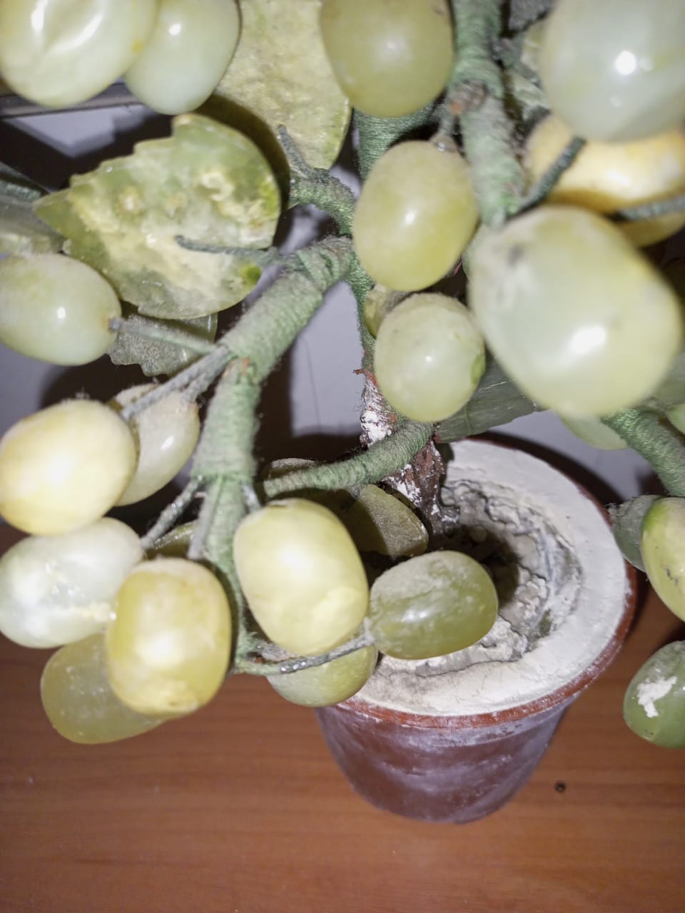 Authentic Handmade Italian Murano Glass Grapes Figurine